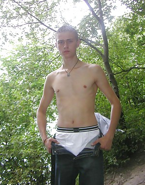 Twink Outdoor Pics